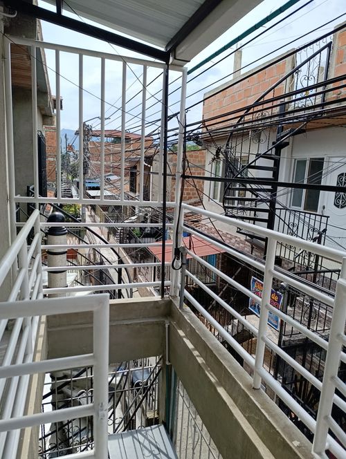Casa de 6 alcobas en venta en Ciudadela Floralia, Cali, 140 m² · foto 18 de 18