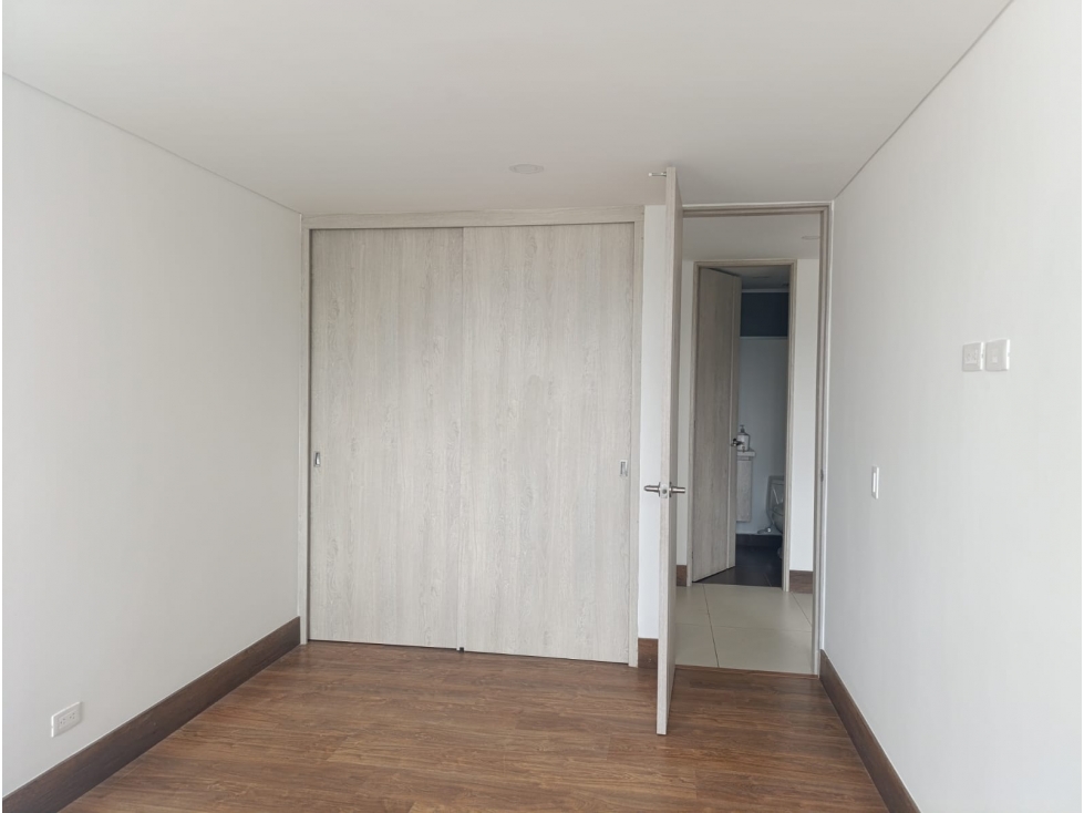 Apartamento en venta en Las Lomitas, Sabaneta · foto 3 de 11