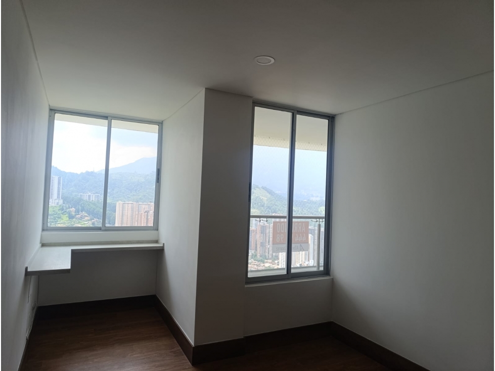Apartamento en venta en Las Lomitas, Sabaneta · foto 4 de 11