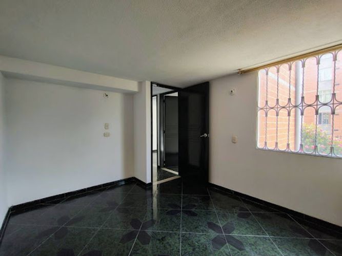 Apartamento de 3 alcobas en venta en Cr. La Grandeza Et. I, Soacha, 57 m² · foto 8 de 24