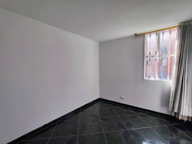 Apartamento de 3 alcobas en venta en Cr. La Grandeza Et. I, Soacha, 57 m² · foto 9 de 24