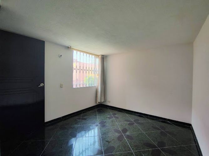 Apartamento de 3 alcobas en venta en Cr. La Grandeza Et. I, Soacha, 57 m² · foto 10 de 24