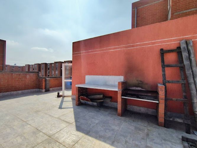 Apartamento de 3 alcobas en venta en Cr. La Grandeza Et. I, Soacha, 57 m² · foto 22 de 24