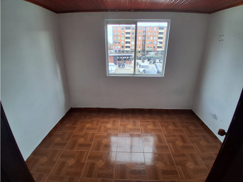 Casa en venta en Tibabuyes, Bogotá · foto 7 de 15