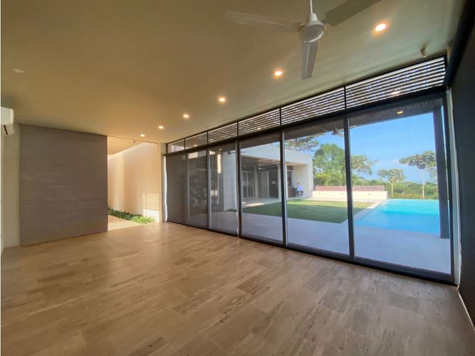 Casa de 5 alcobas en venta en Caney, Cali, 805 m² · foto 3 de 24