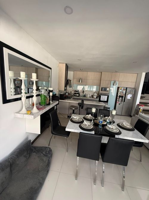 Casa de 4 alcobas en venta en Anillo Vial, Floridablanca, 256 m² · foto 4 de 22