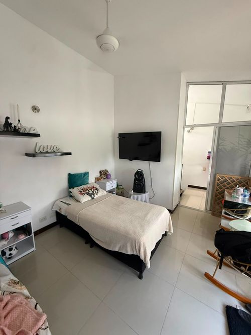Casa de 4 alcobas en venta en Anillo Vial, Floridablanca, 256 m² · foto 17 de 22