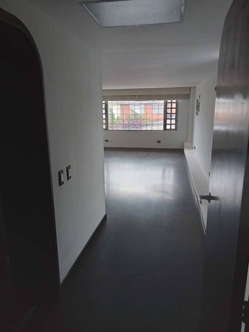 Casa de 5 alcobas en arriendo en Las Margaritas, Bogotá, 320 m² · foto 19 de 20