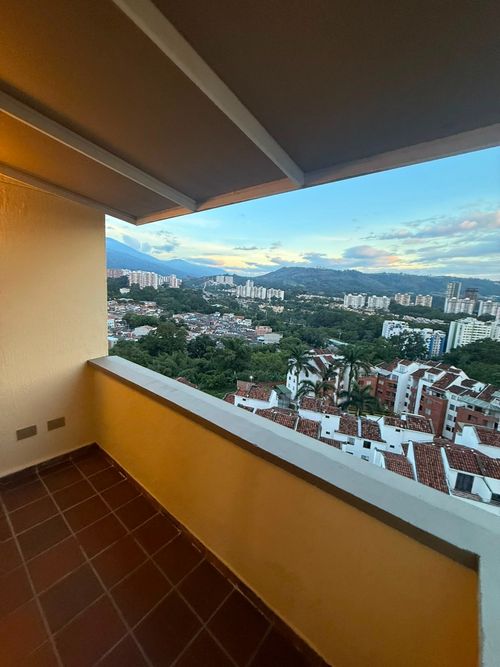 Apartamento de 4 alcobas en venta en Florida Del Country, Floridablanca, 126 m² · foto 8 de 24