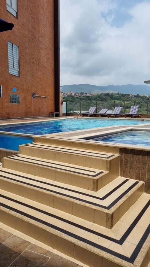 Apartamento de 3 alcobas en venta en Santa Teresita, Cali, 156 m² · foto 15 de 24