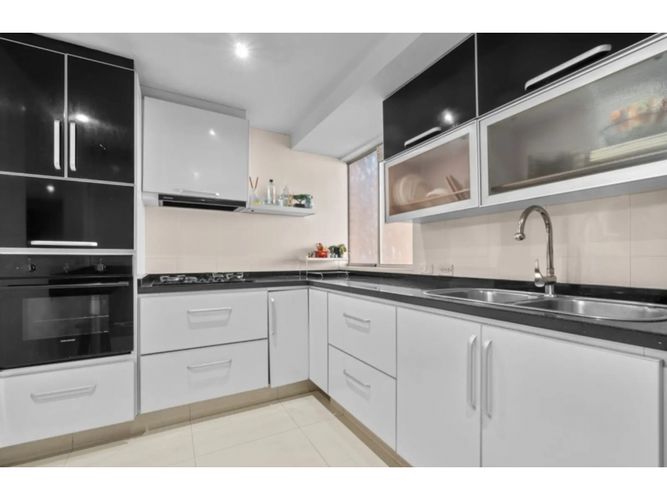 Casa de 3 alcobas en venta en Nueva Colina, Bogotá, 185 m² · foto 5 de 19