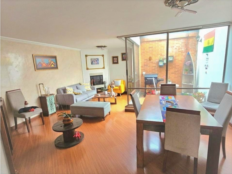 Casa en venta en Colina Campestre, Bogotá · foto 2 de 21