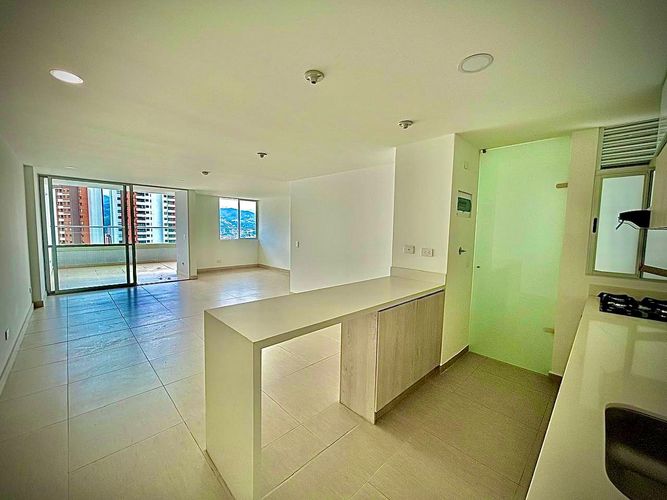 Apartamento de 2 alcobas en venta en Las Lomitas, Sabaneta, 75 m² · foto 5 de 18