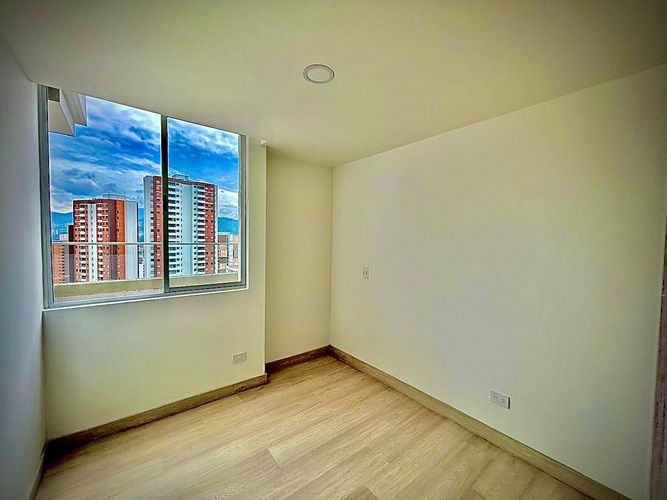Apartamento de 2 alcobas en venta en Las Lomitas, Sabaneta, 75 m² · foto 8 de 18