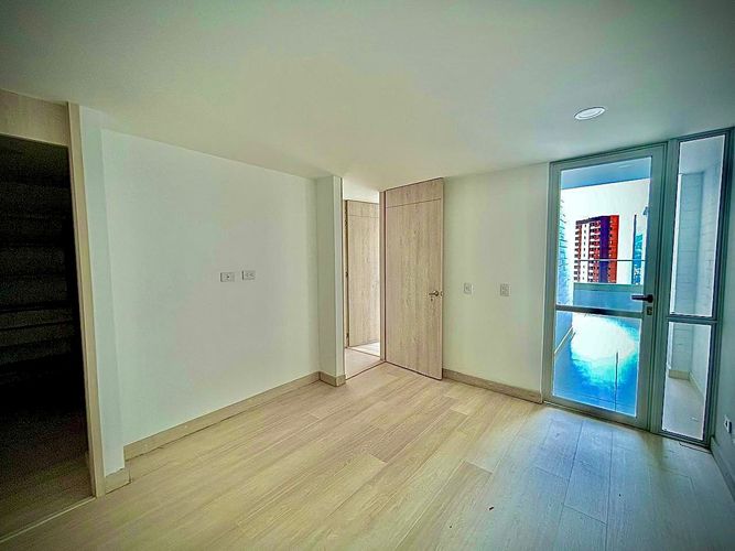 Apartamento de 2 alcobas en venta en Las Lomitas, Sabaneta, 75 m² · foto 9 de 18