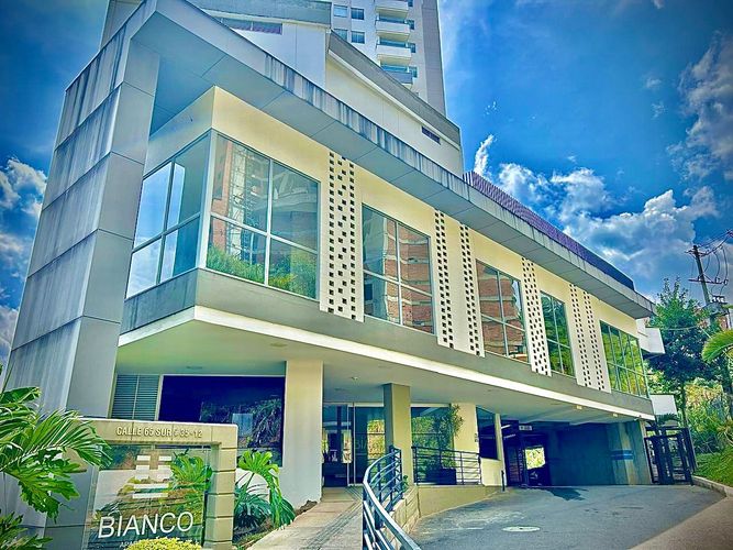 Apartamento de 2 alcobas en venta en Las Lomitas, Sabaneta, 75 m² · foto 13 de 18