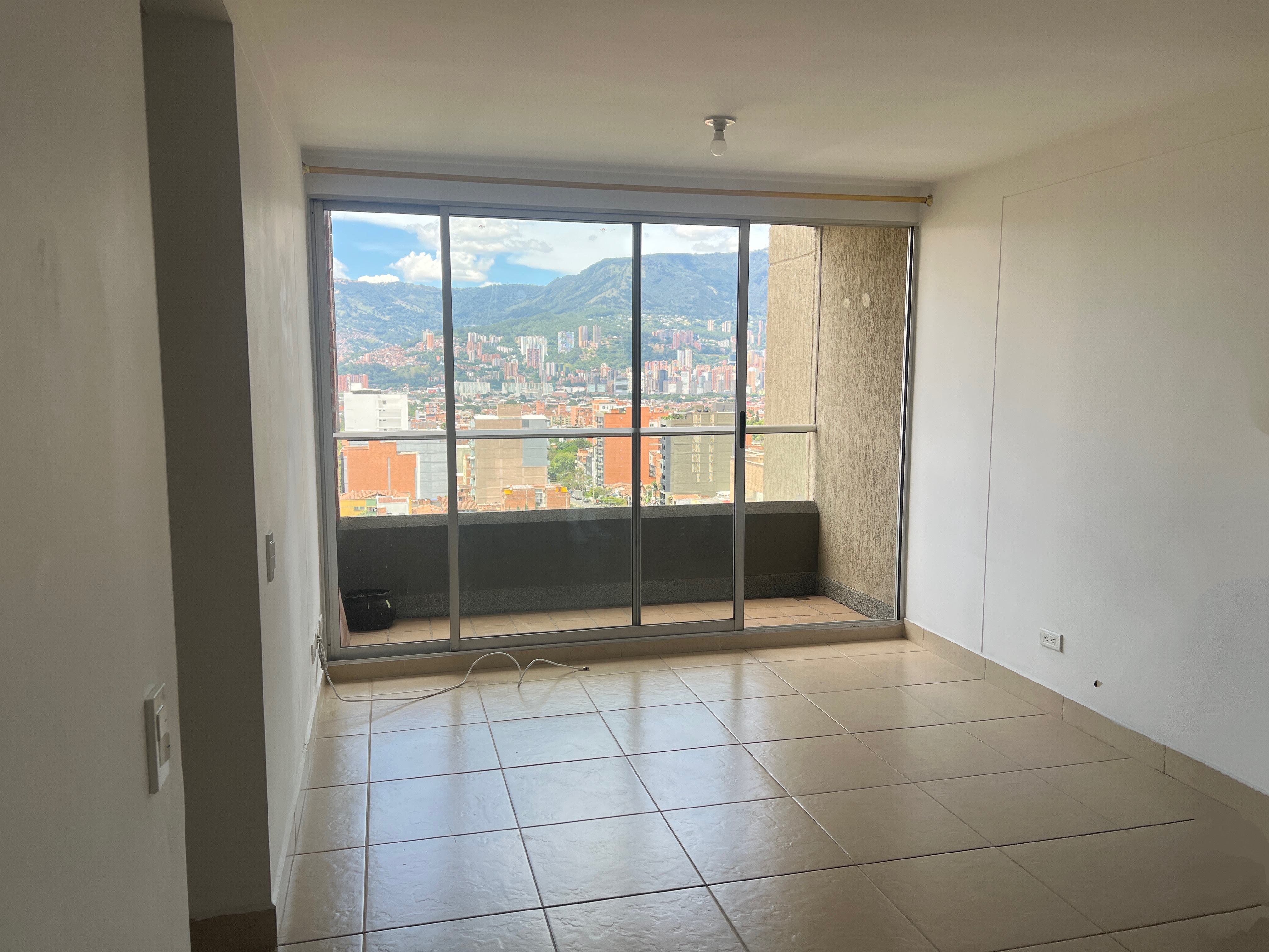 Apartamento en venta en Belén Los Alpes, Medellín 5