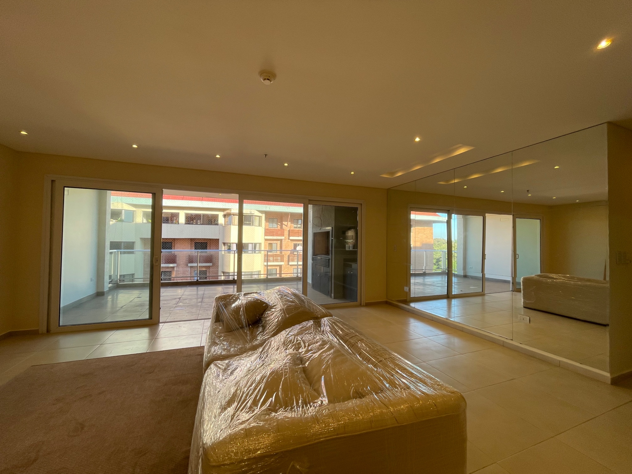 Departamento en alquiler en Las Mercedes, Asunción — foto 3
