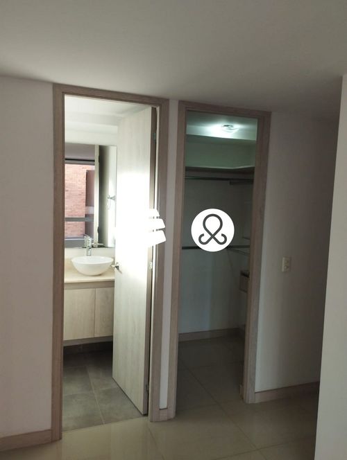 Apartamento de 3 alcobas en venta en Yarumito, La Estrella, 73 m² · foto 8 de 10