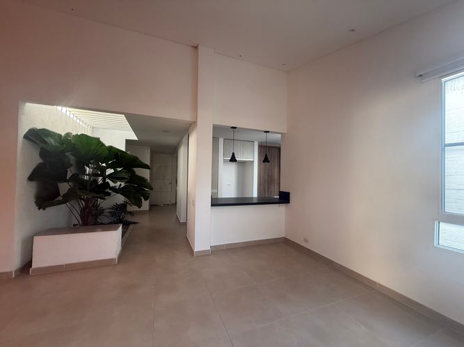 Casa de 3 alcobas en venta en El Castillo, Jamundí, 155 m² · foto 4 de 14
