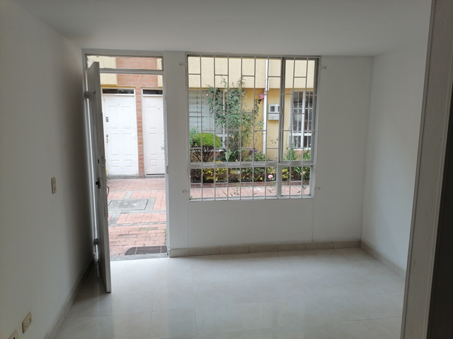 Casa en venta en Mirandela, Bogotá · foto 4 de 20