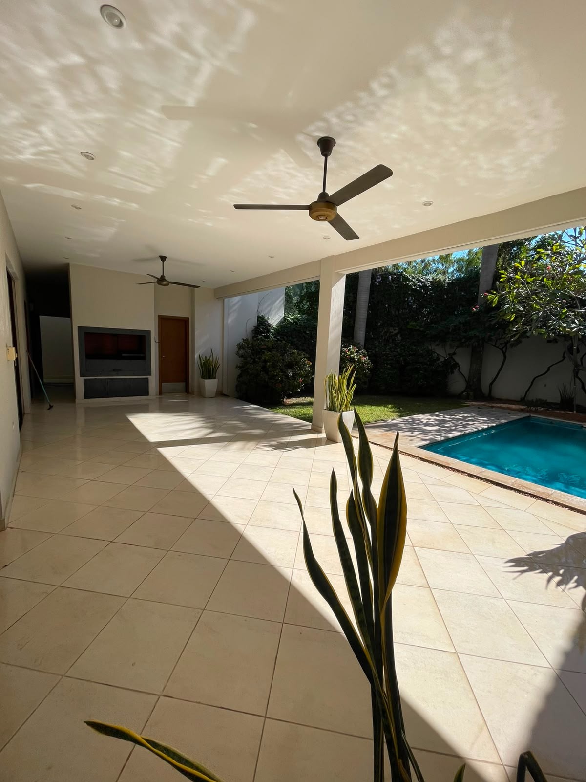 Casa en alquiler en Las Lomas, Asunción — foto 2