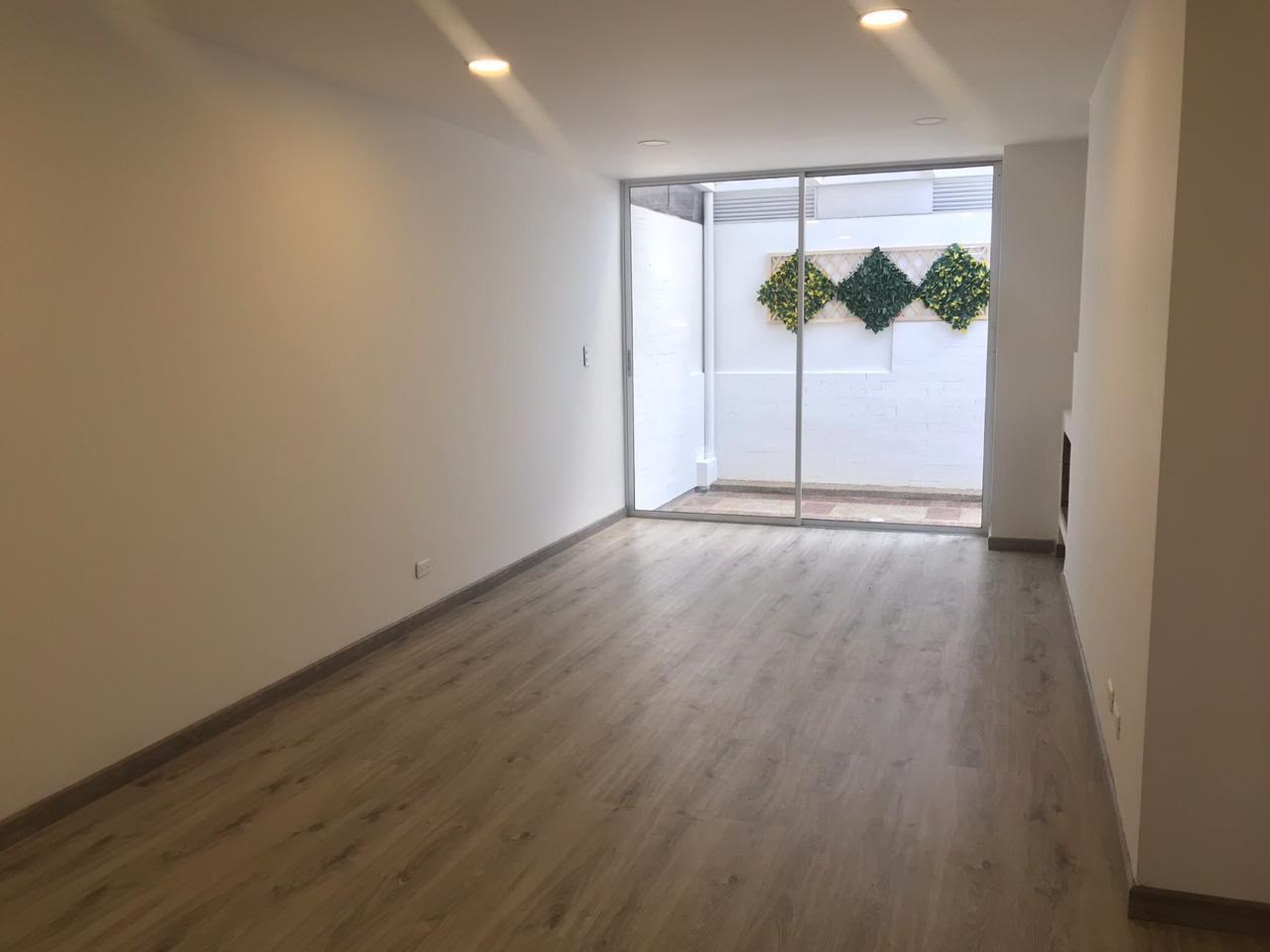 Apartamento en venta en Bella Suiza, Bogotá · foto 2 de 13