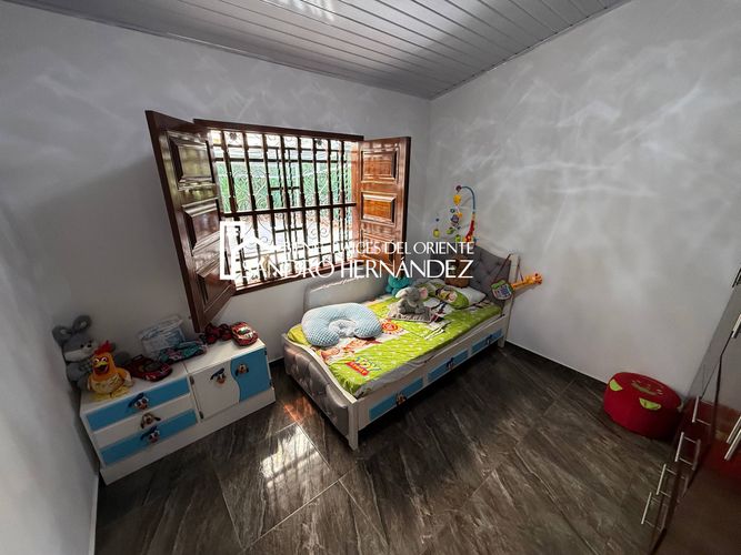 Casa de 4 alcobas en venta en La Campiña, Girón, 176 m² · foto 11 de 20