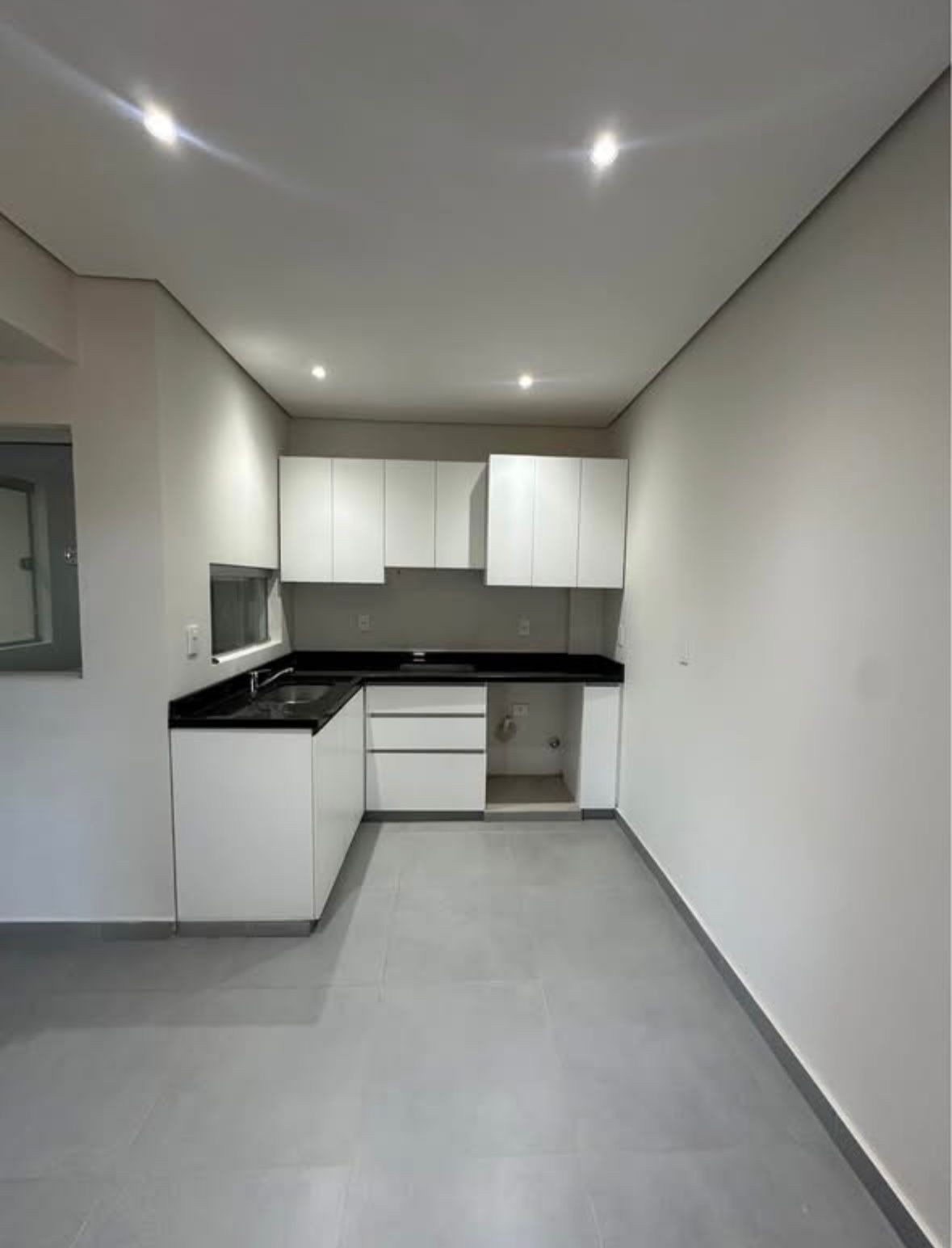 Alquilo departamento de 3 dormitorios en San Lorenzo zona laguna grande — foto 2
