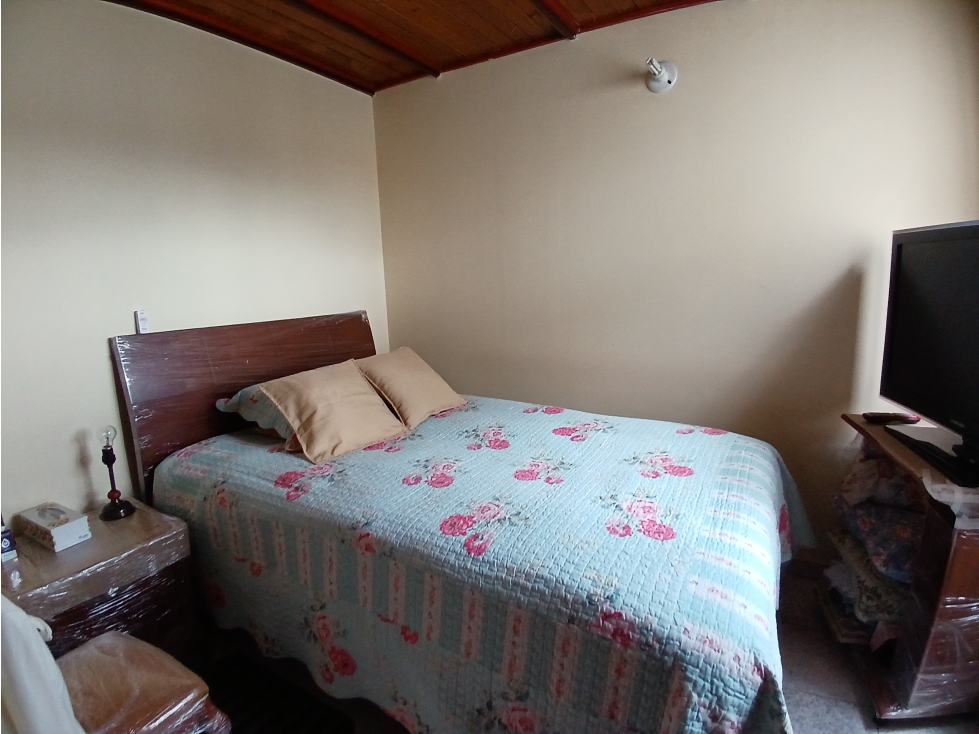 Casa en venta en Marsella, Bogotá · foto 8 de 24