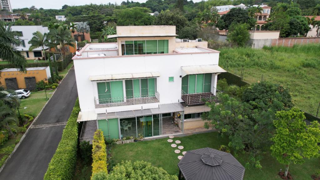 Casa en Arriendo en Pance, Cali