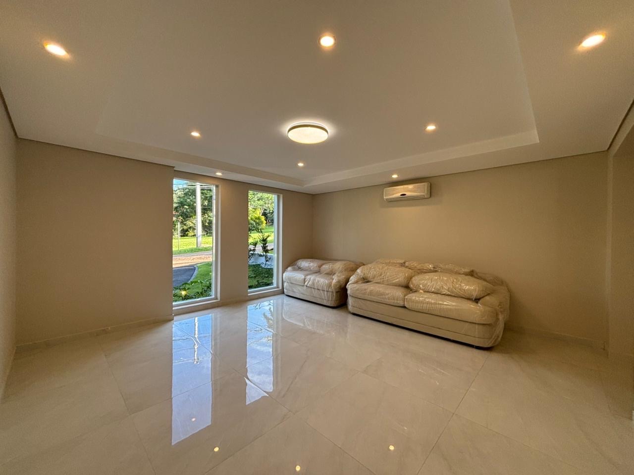 VENDO EXCLUSIVA RESIDENCIA EN EL PARANÁ COUNTRY CLUB‼️ — foto 3