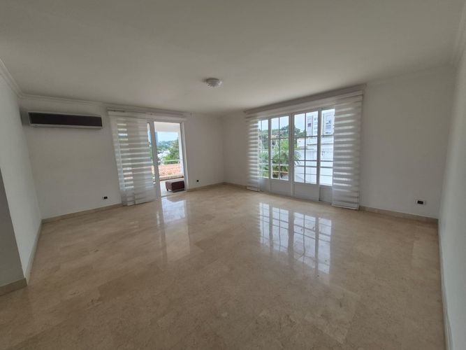Casa de 4 alcobas en venta en Ciudad Jardin, Cali, 820 m² · foto 3 de 24