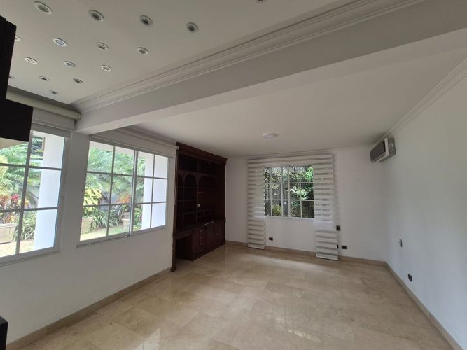 Casa de 4 alcobas en venta en Ciudad Jardin, Cali, 820 m² · foto 18 de 24