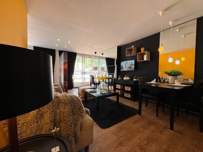 Apartaestudio en venta en La Macarena, Bogotá, 44 m² · foto 2 de 24