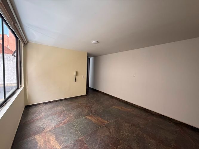 Apartaestudio en venta en Chapinero, Bogotá, 31 m² · foto 6 de 14