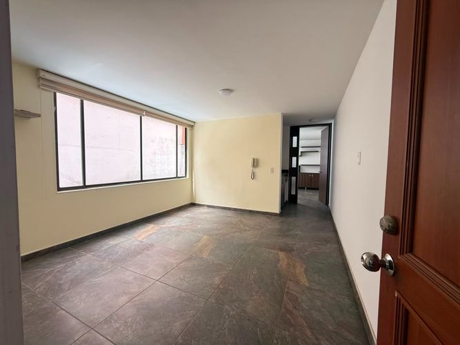 Apartaestudio en venta en Chapinero, Bogotá, 31 m² · foto 5 de 14