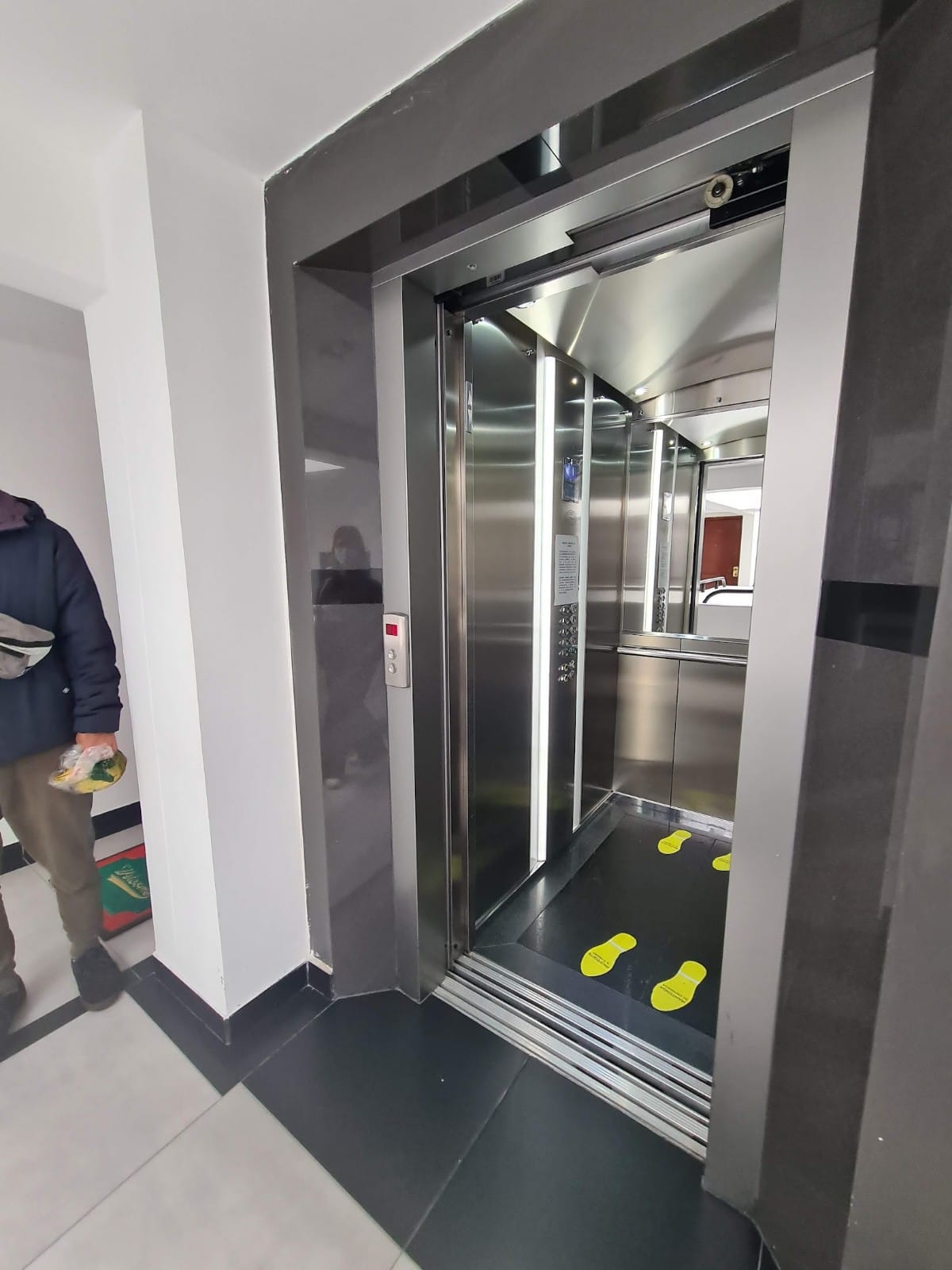 Apartamento en venta en Ciudad Salitre, Bogotá · foto 19 de 24