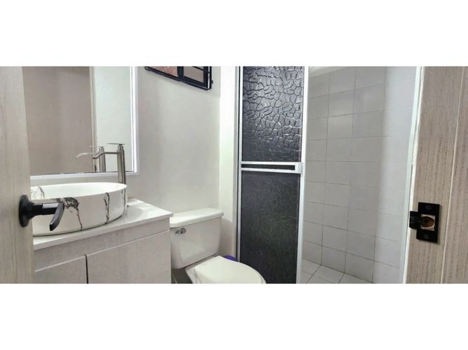 Apartamento de 3 alcobas en venta en Conjunto Residencial Pinares, Madrid, 62 m² · foto 14 de 16