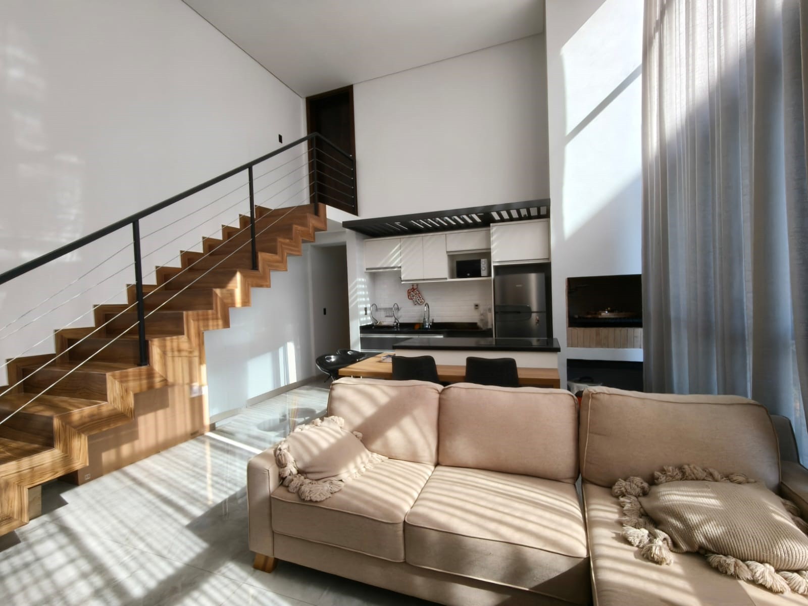 VENDO IMPORTANTE DUPLEX DE 2 DORMITORIOS Y 2 BAÑOS  EDIFICIO LOS TILOS Km 8 Monday - Ciudad del Este — foto 2