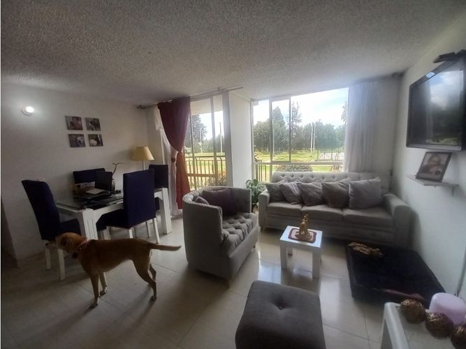 Apartamento de 3 alcobas en venta en Conjunto Residencial Tarento, Madrid, 65 m² · foto 4 de 24