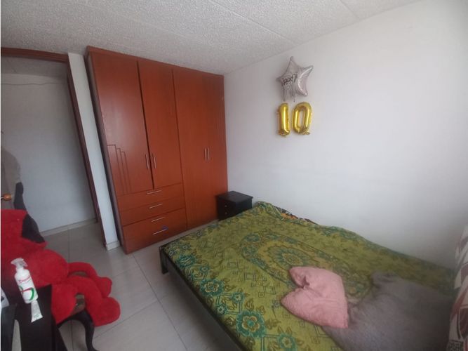 Apartamento de 3 alcobas en venta en Conjunto Residencial Tarento, Madrid, 65 m² · foto 10 de 24