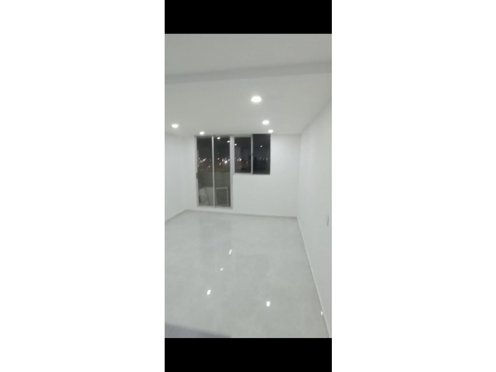 Apartamento en venta en La Prosperidad, Madrid 3