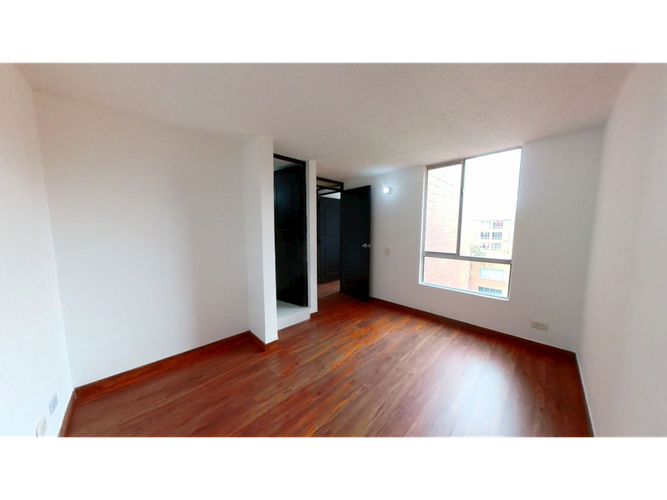 Apartamento de 3 alcobas en venta en Porvenir Et. Ii, Bogotá, 50 m² · foto 2 de 7