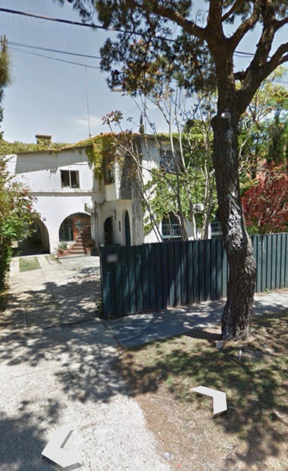 Importante casa para empresa zona bancaria cerca de Arocena