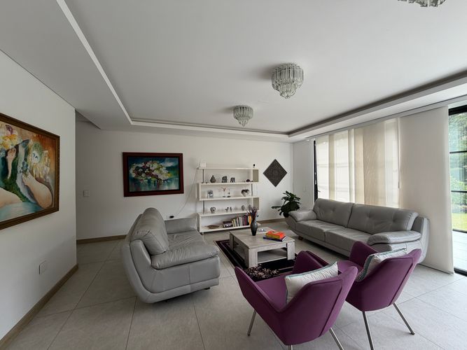 Casa de 4 alcobas en venta en Cabeceras De Llanogrande, Rionegro, 236 m² · foto 7 de 14