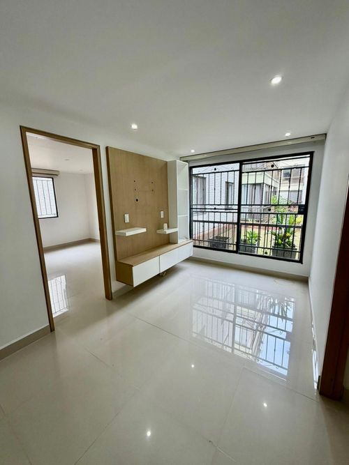 Apartamento de 3 alcobas en venta en Multicentro, Cali, 92 m² · foto 2 de 24