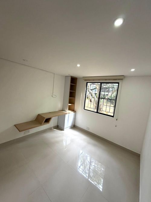 Apartamento de 3 alcobas en venta en Multicentro, Cali, 92 m² · foto 3 de 24