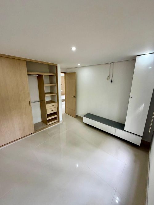 Apartamento de 3 alcobas en venta en Multicentro, Cali, 92 m² · foto 10 de 24