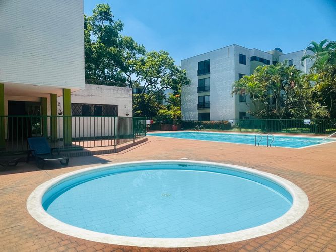 Apartamento de 3 alcobas en venta en Multicentro, Cali, 92 m² · foto 20 de 24